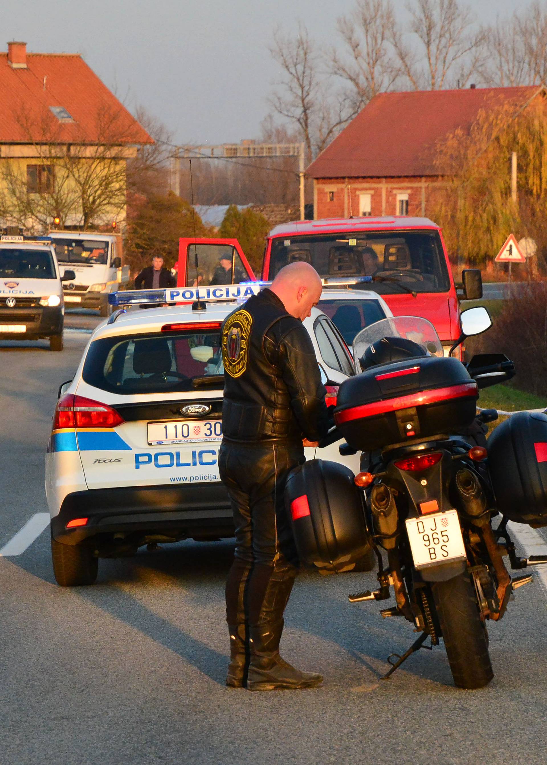 Stravične scene u Slavoniji: Motociklist poginuo na cesti...