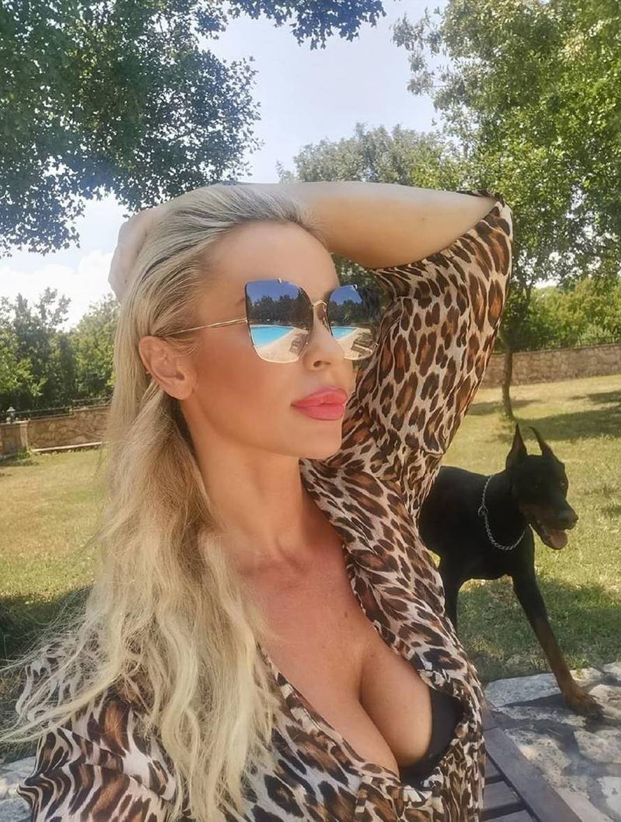 Opsesivni obožavatelj progonio Sopek: 'Dolazio mi je pred kućni prag, umislio je da smo skupa'