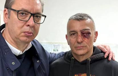 PROCURILA SNIMKA Policajca je ispred RTS-a udario kolega?!  Vučić se slikao s njim i dramio