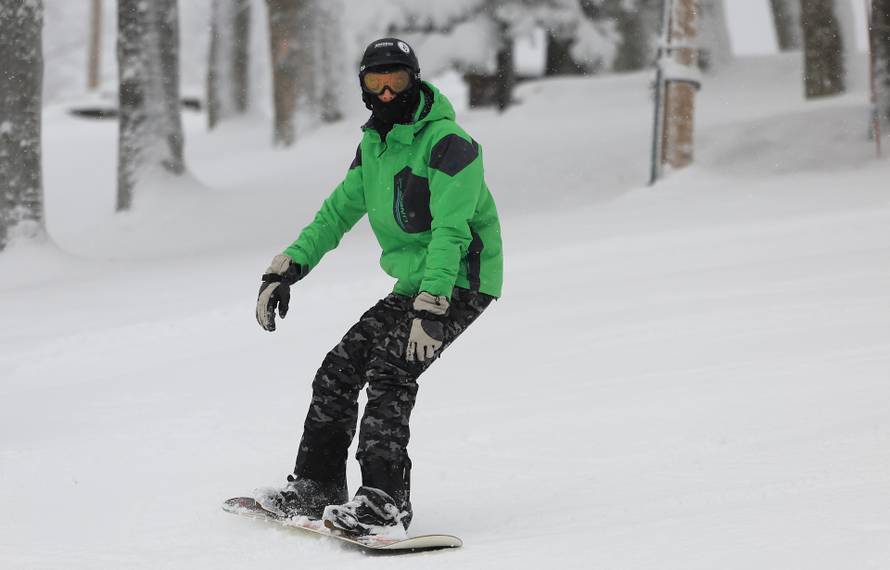 Zagreb: Započela skijaška sezona na Sljemenu 