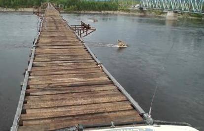Najopasniji most na svijetu je na sibirskoj rijeci Vitim