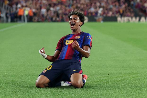 LaLiga - FC Barcelona v Rayo Vallecano