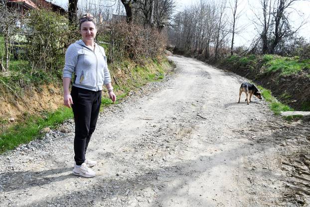 Stanovnicima sela pored Petrinje otežan je život zbog uništenih cesta