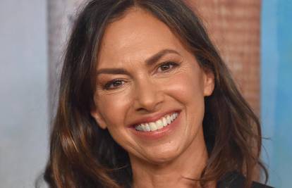 Susanna Hoffs pokazala kako se mijenjala kroz godine: Prošla je 60-u, a i danas izgleda odlično