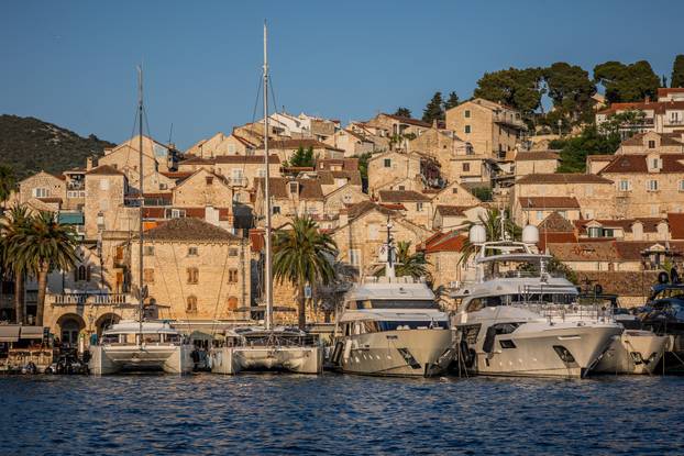 Predvečerje u gradu Hvaru