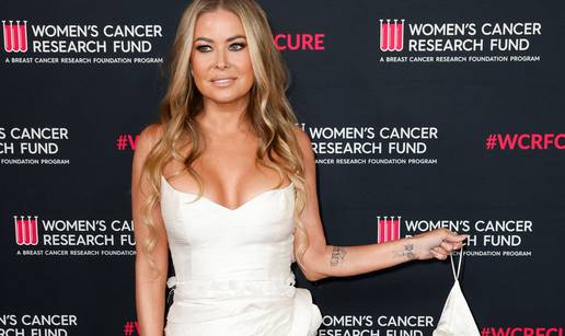 FOTO  Ona ima 53 godine? Nema &scaron;anse! Pogledajte kako izgleda Carmen Electra, o&ccaron;arala je...