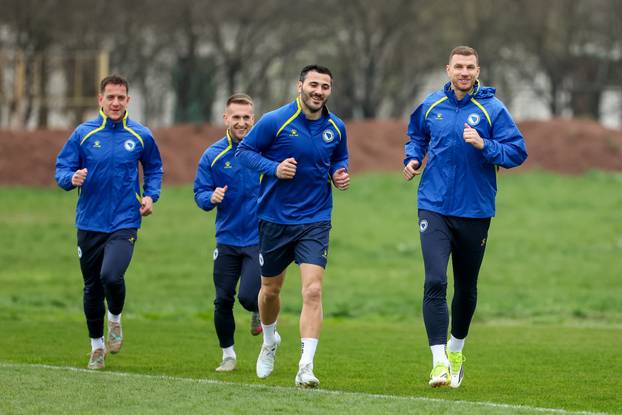 Sarajevo: Trening nogometne reprezentacija BiH uoči finalne utakmice doigravanja za Svjetsko prvenstvo