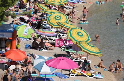 FOTO Prepune plaže u Vodicama