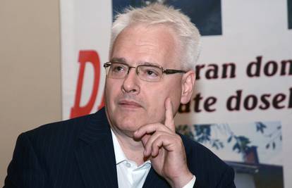 'Josipović okreće ploču. Želi provocirati, a ispada smiješan'