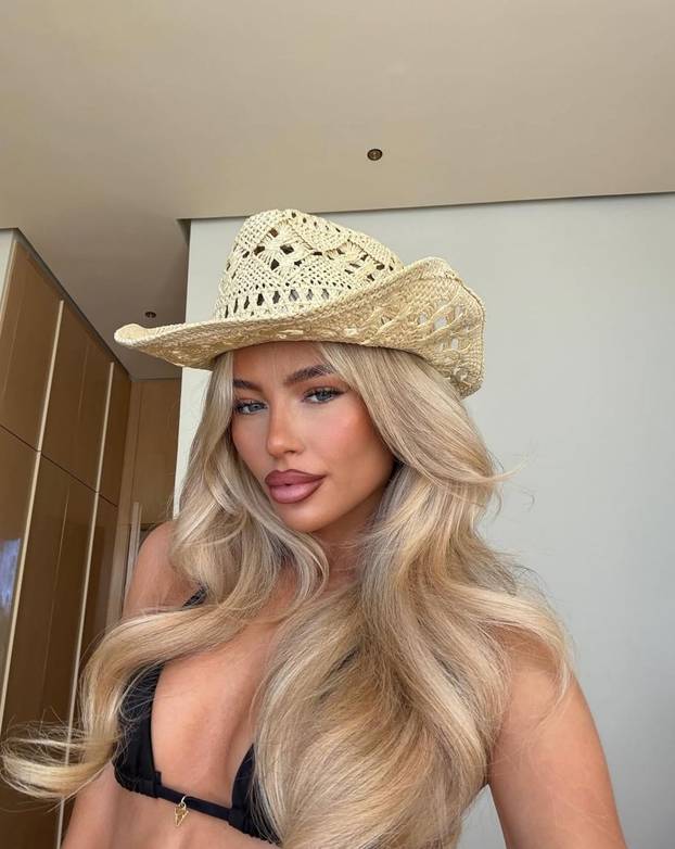 FOTO Barbie u stvarnom životu? Pratitelje je zaludila prirodnim savršenim tijelom