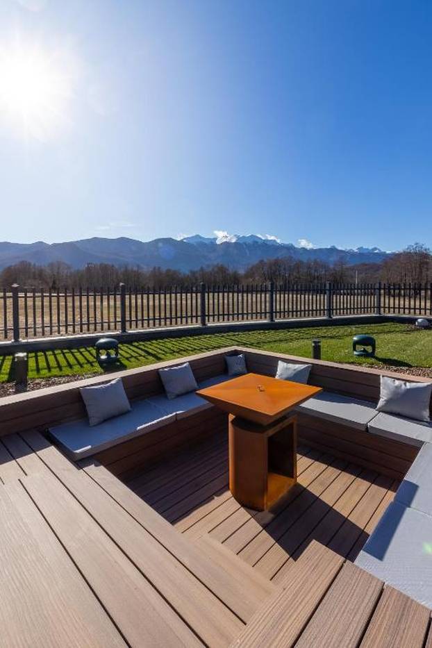 FOTO Ovako izgleda vila bivšeg potpredsjednika HDZ-a. Noćenje 1100 eura, ima bazen, saunu...