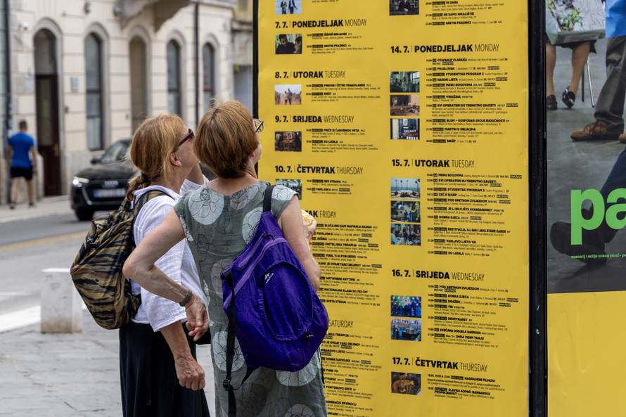 Pula: Postavljeni su panoi s plakatima i programom ovogodišnjeg Pula Film Festivala