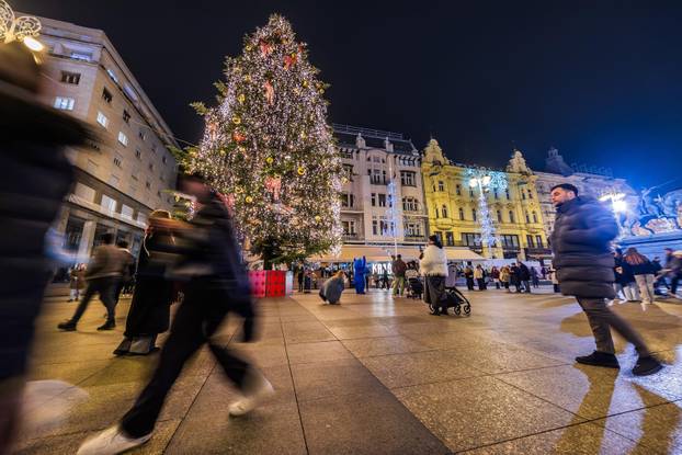 Zagreb: Ugođaj na Zagrebačkom Adventu