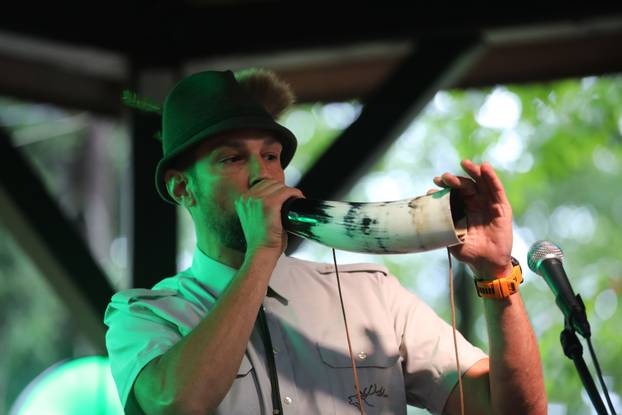 Delnice: 4. Rika fest - Državno prvenstvo u oponašanju rike jelena