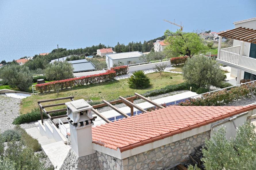 Vila Pokora u Omišu