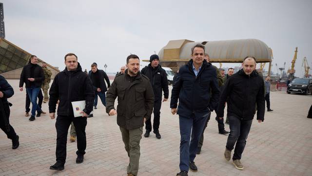 Greek PM Mitsotakis visits Ukraine