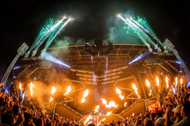 10.07.2026. Split -  Prva večer Ultra Europe Festivala DJ Afrojack. 