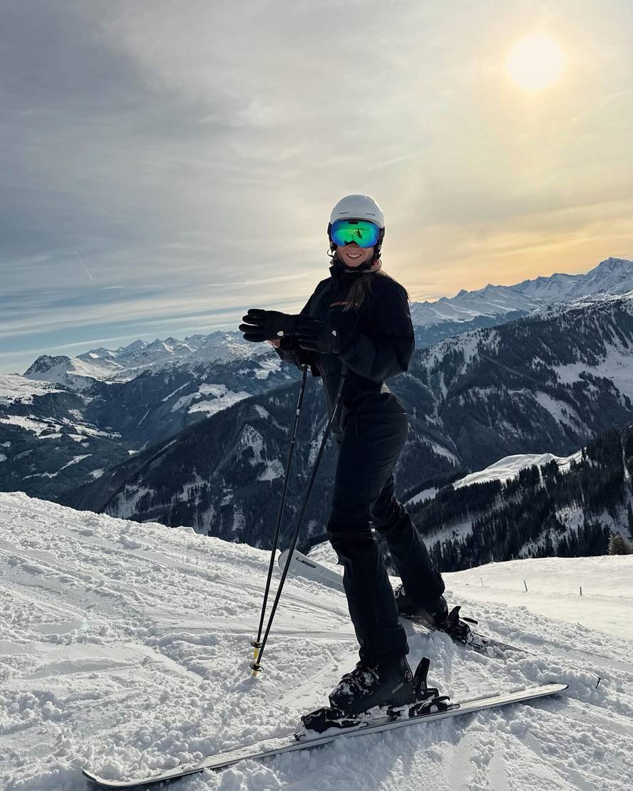 FOTO Diletta ni u sedmom mjesecu trudnoće ne odustaje od poziranja u donjem rublju