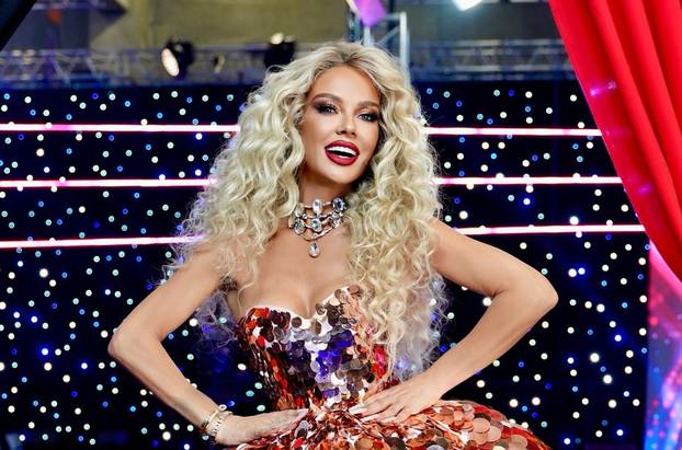 FOTO Nećete vjerovati kakve je sve frizure Maja Šuput imala