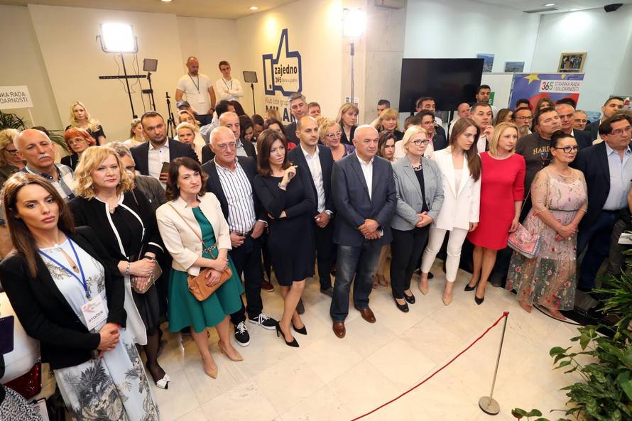 Bienenfeld: Nadamo se barem jednom mandatu, to su ankete