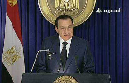 Prosvjednici bijesni jer Hosni Mubarak nije podnio ostavku