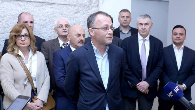 Zagreb: Neovisni za Hrvatsku predstavili svoje kandidate za EU parlament