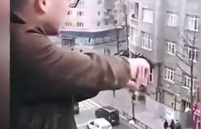 Razmaženi bogataški sin pucao sa svog balkona na prolaznike