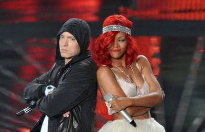 Eminem objavio novi duet s Rihannom, "The Monster"