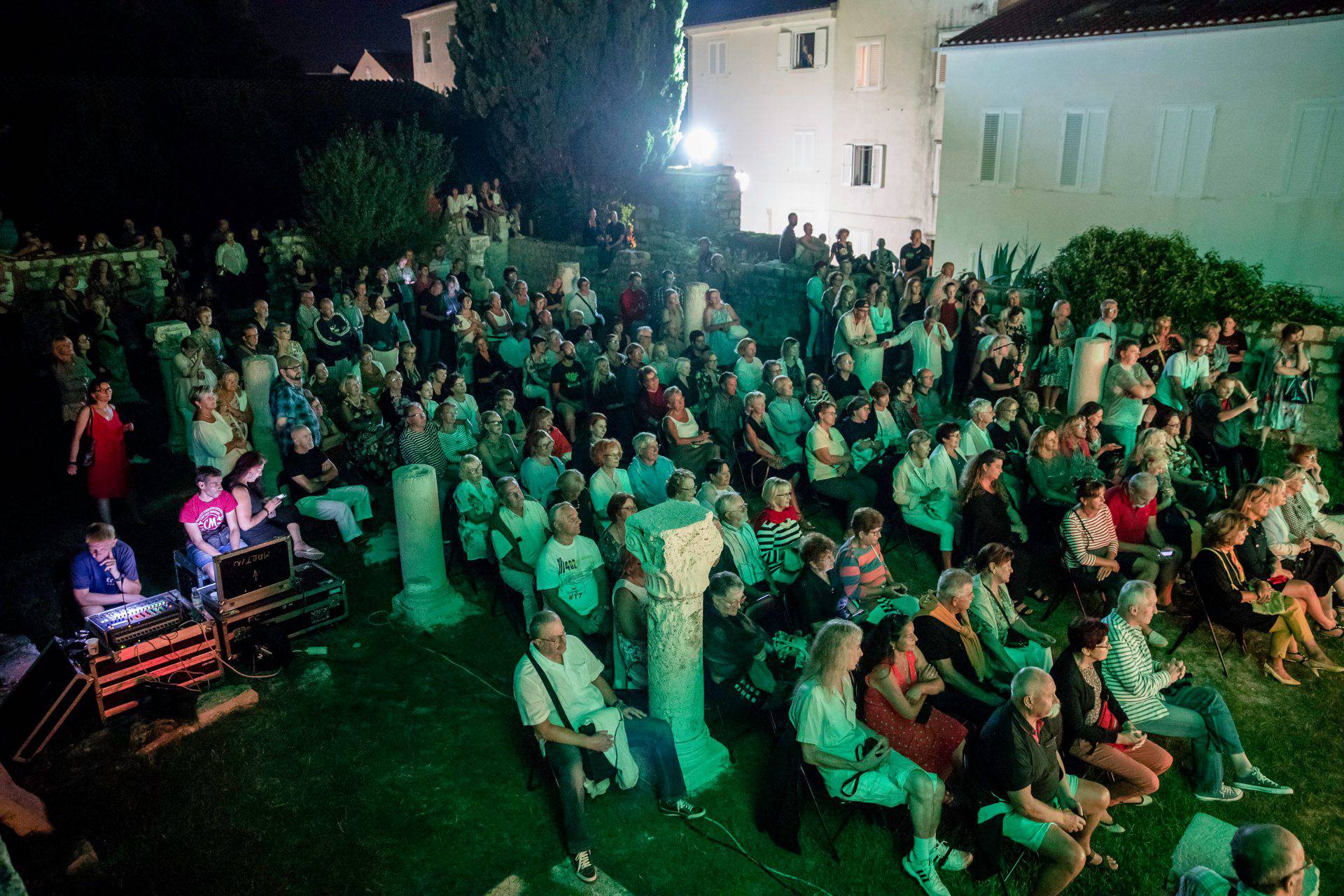 Vrhunski besplatni glazbeni program na otoku sreće!