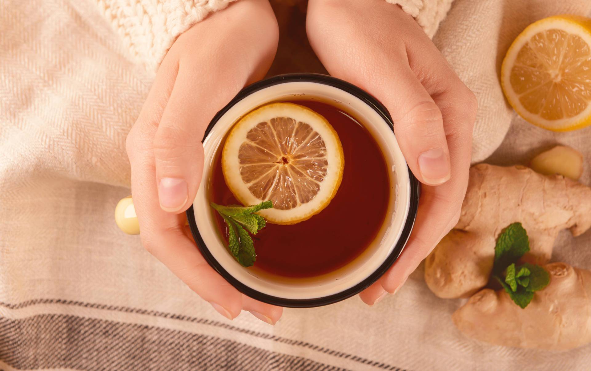 Čaj, mlijeko, voda ili sok? Izbor omiljenog napitka pomoći će vam lakše utonuti u miran san