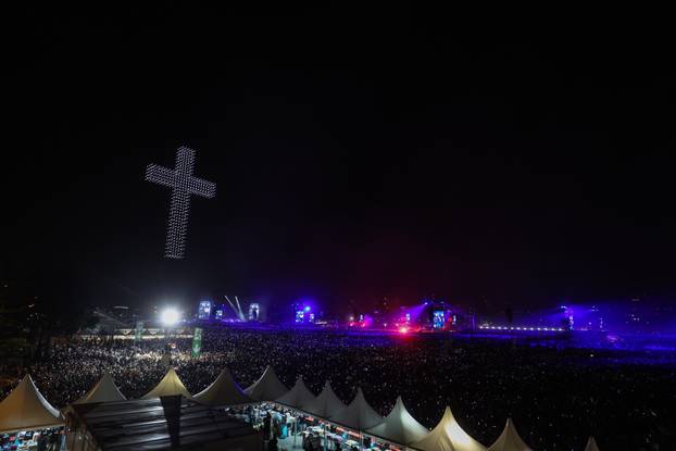 Scenografija dronovima na  koncertu Marka Perkovića Thompsona 