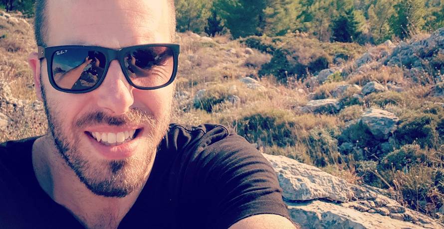 Prepusti glumu onima koji se njome  bave, a ti samo budi svoj