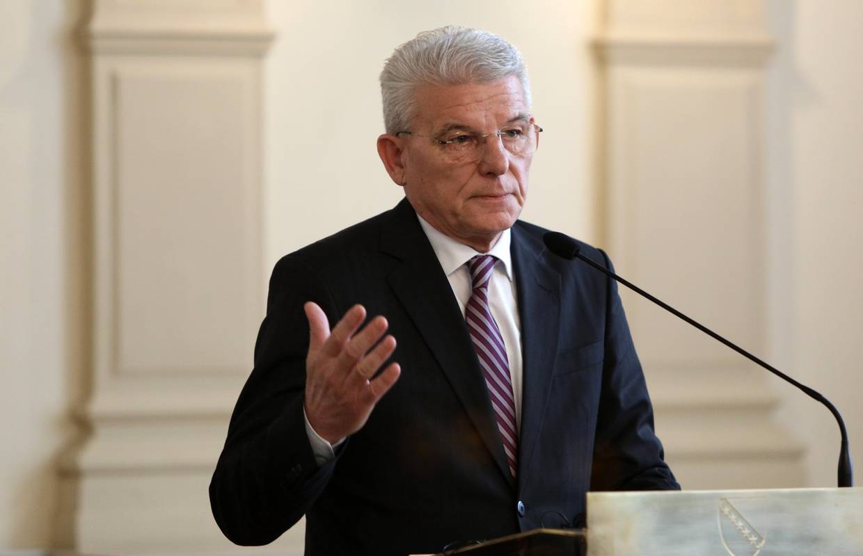 Šefik Džaferović: Milanović je parodija diktatora. Patološki je opsjednut stanjem u BiH