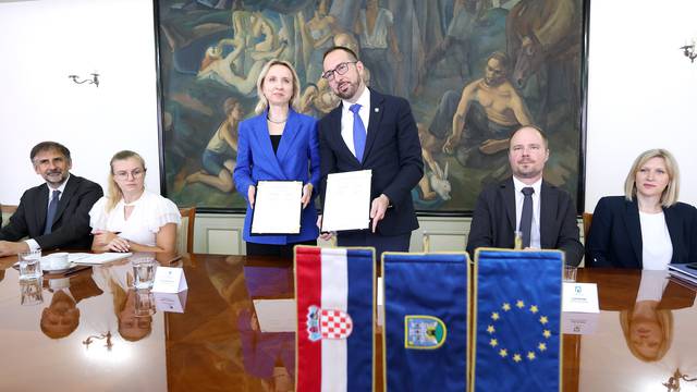 Zagreb: Potpisan ugovor o zajmu grada Zagreba s Europskom investicijskom bankom
