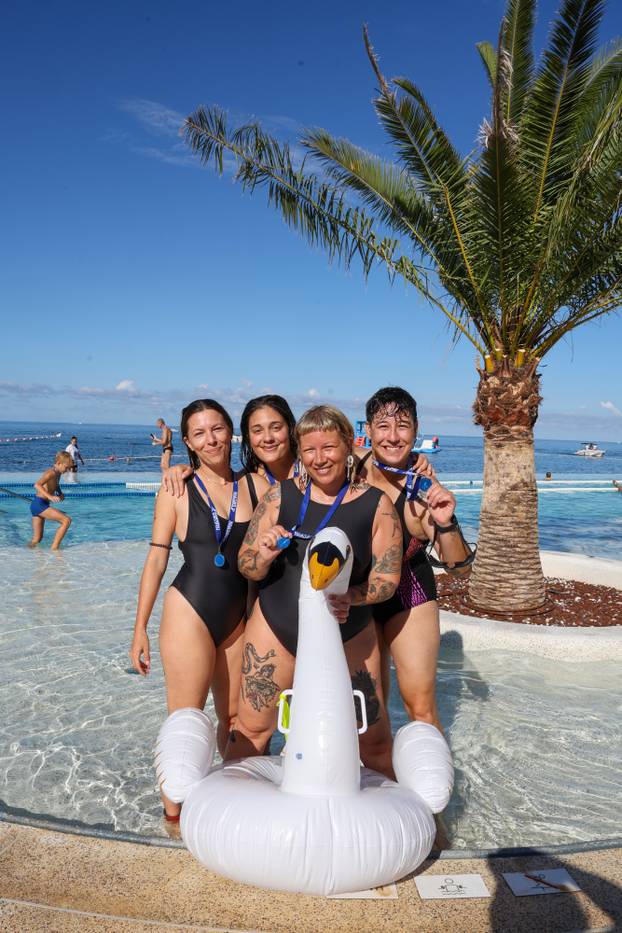 Održana plivačka manifestacija Porečki delfin