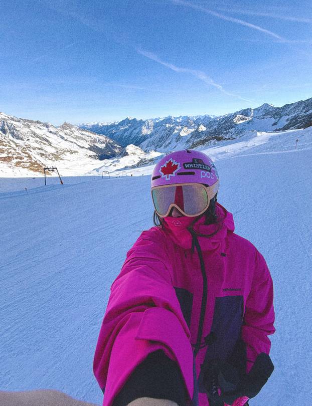 FOTO Bivša olimpijska klizačica otvorila platformu za odrasle...