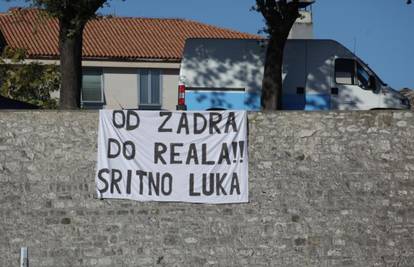 Sugrađani mu čestitali: 'Od Zadra do Reala, sritno Luka!'