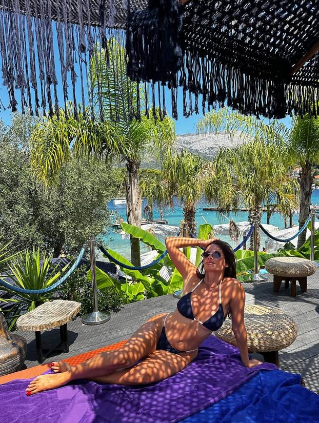 FOTO Tko je fatalna brineta koja je osvojila srce Stipe Drviša?