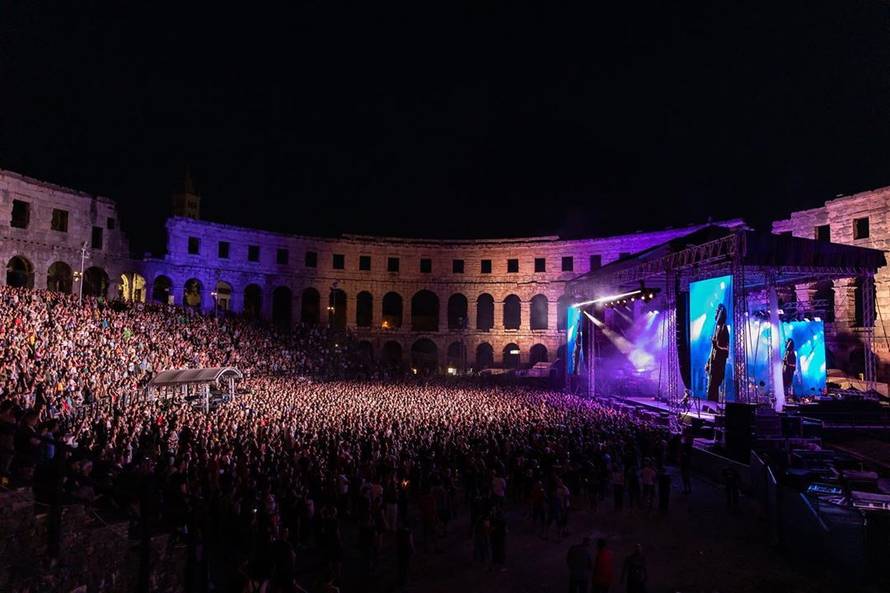 Foo Fighters 'razvalili' Arenu: 'Pula, jeste li je*eno spremni?'