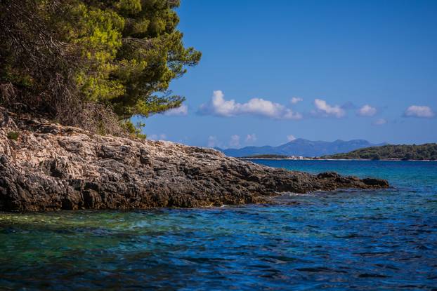 Vela Luka: Uvala Slatina