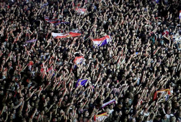 Koncert "Imotski ne zaboravi" na kojem nastupaju Bulić, Zečić i Thompson