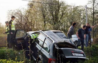 Vozač zbog brzine sletio s ceste i teško se ozlijedio