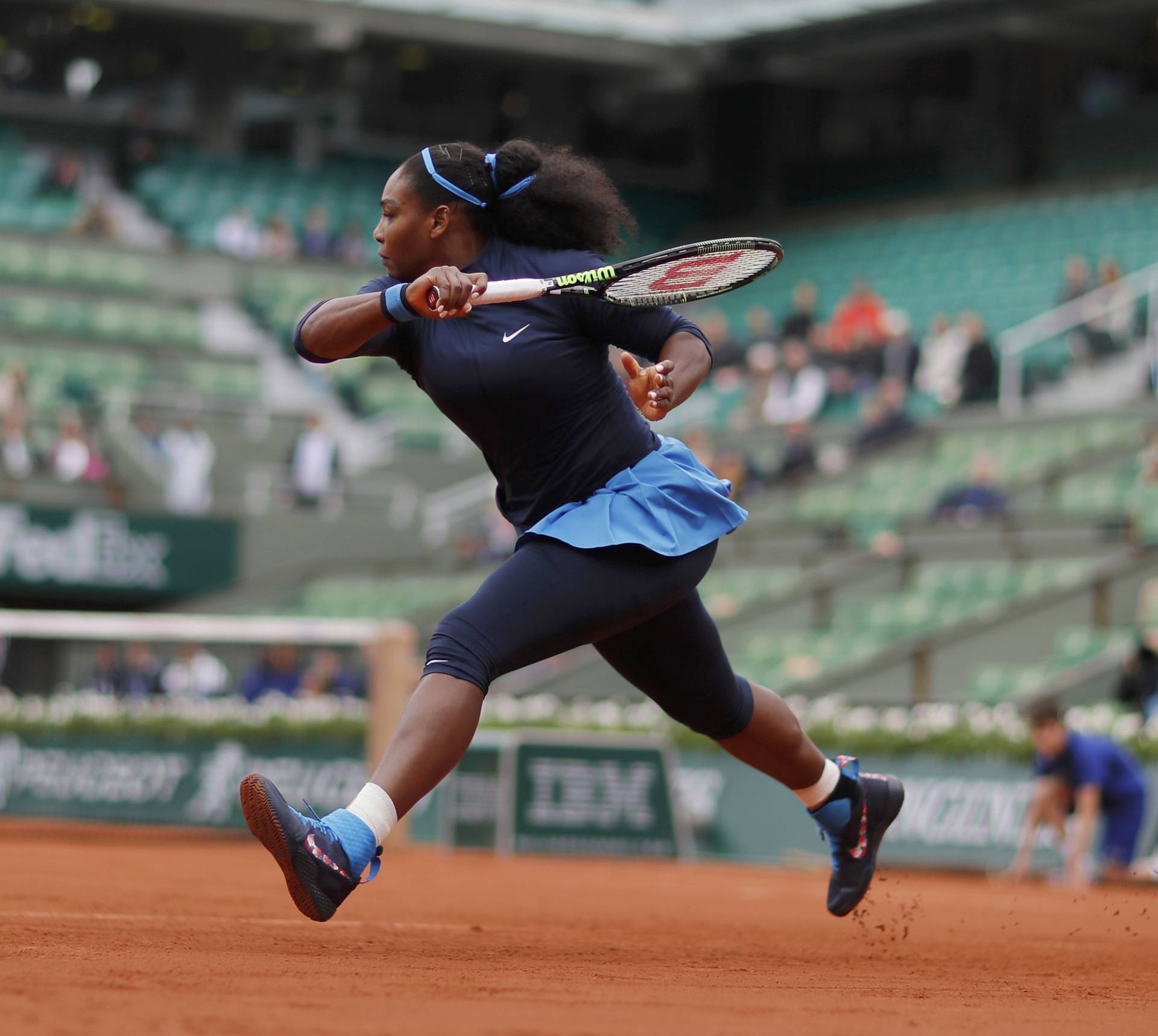 Tennis - French Open Women's Singles Semifinal match - Roland Garros - Serena Williams of the U.S. vs Kiki Bertens of the Netherlands