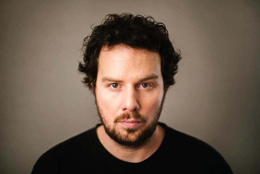 Tanzen slavi prvu godišnjicu uz futuristički zvuk Kompakta!