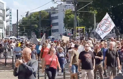 Prosvjedi rusofonih stanovnika u Koelnu: Traže da Njemačka prestane podržavati Ukrajinu