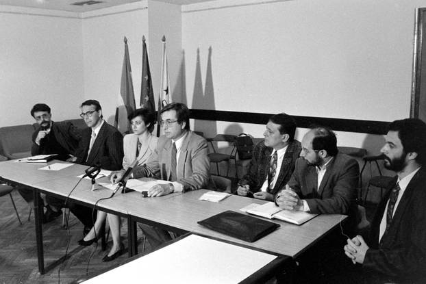 Zagreb: Koncerencija za medije Hrvatske socijalno liberalne stranke, 29.4.1991.