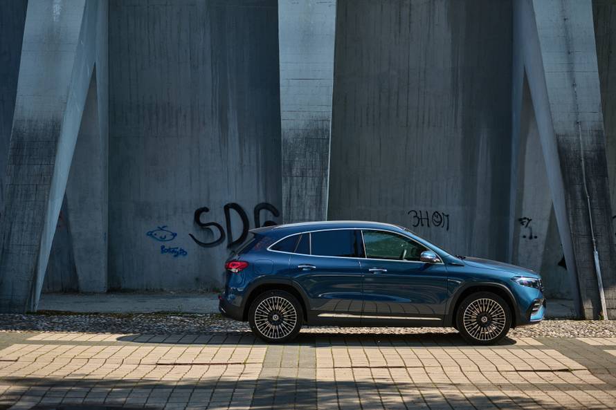 Još jedan Mercedes na struju. U Hrvatsku stigao novi SUV EQA