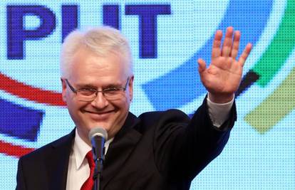Hrvatski birači Ivi Josipoviću: Prestani se baviti politikom