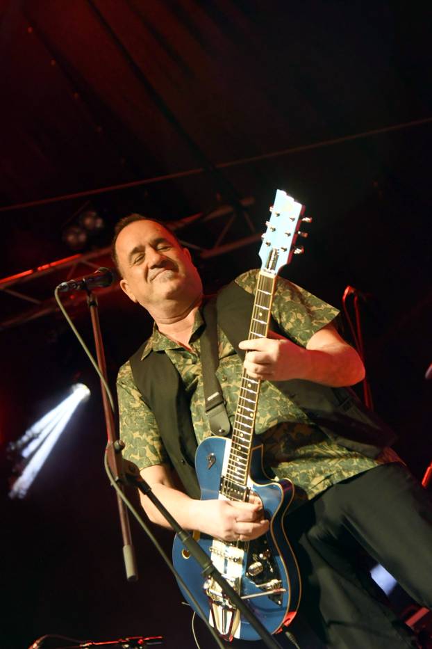 Koprivnica: Treću, završnu večer Pan festa mnogobrojne obožavatelje odusevio je Neno Belan & Fumensi