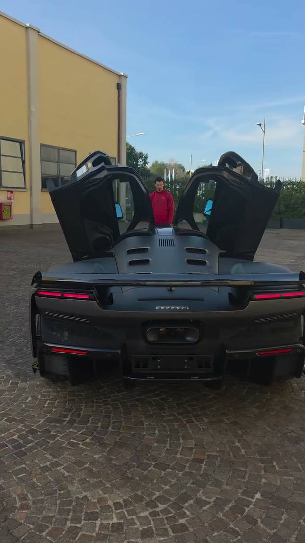 ZLATANOVE JURILICE Počastio se Ferrarijem, opet. Pogledajte sve